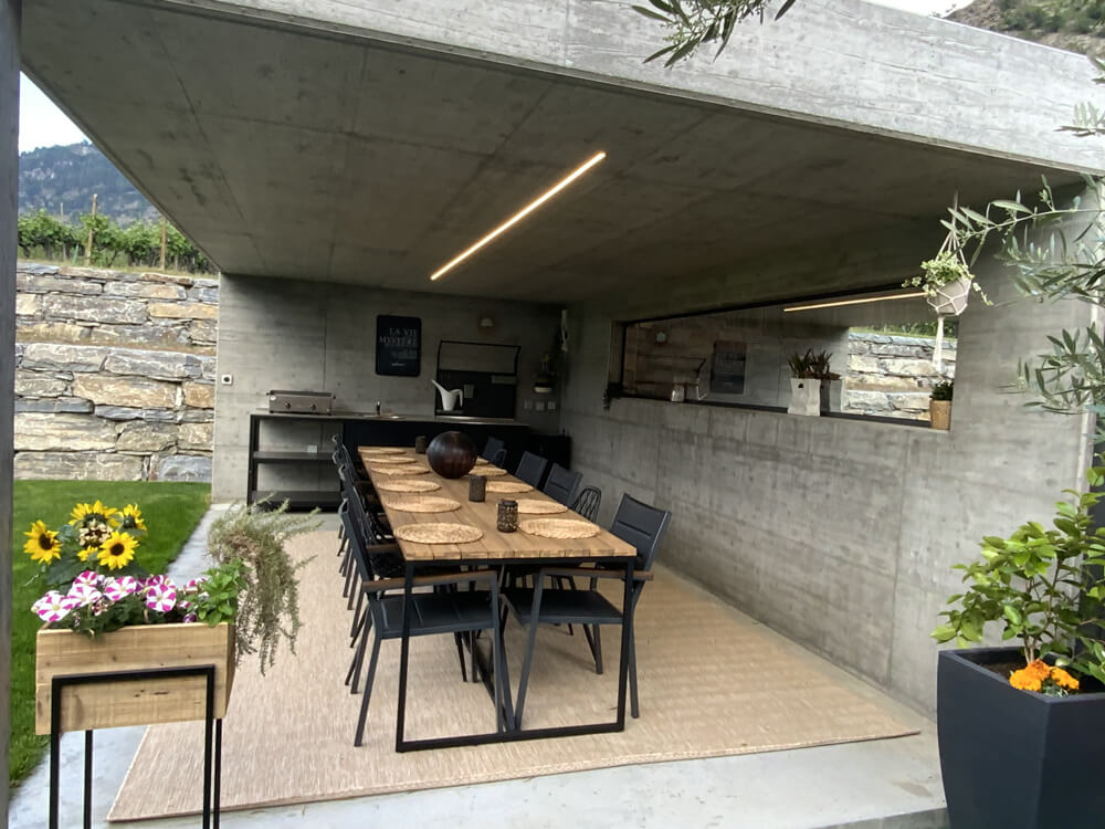 Aménagement de terrasse, design d'intérieur dans le Valais.